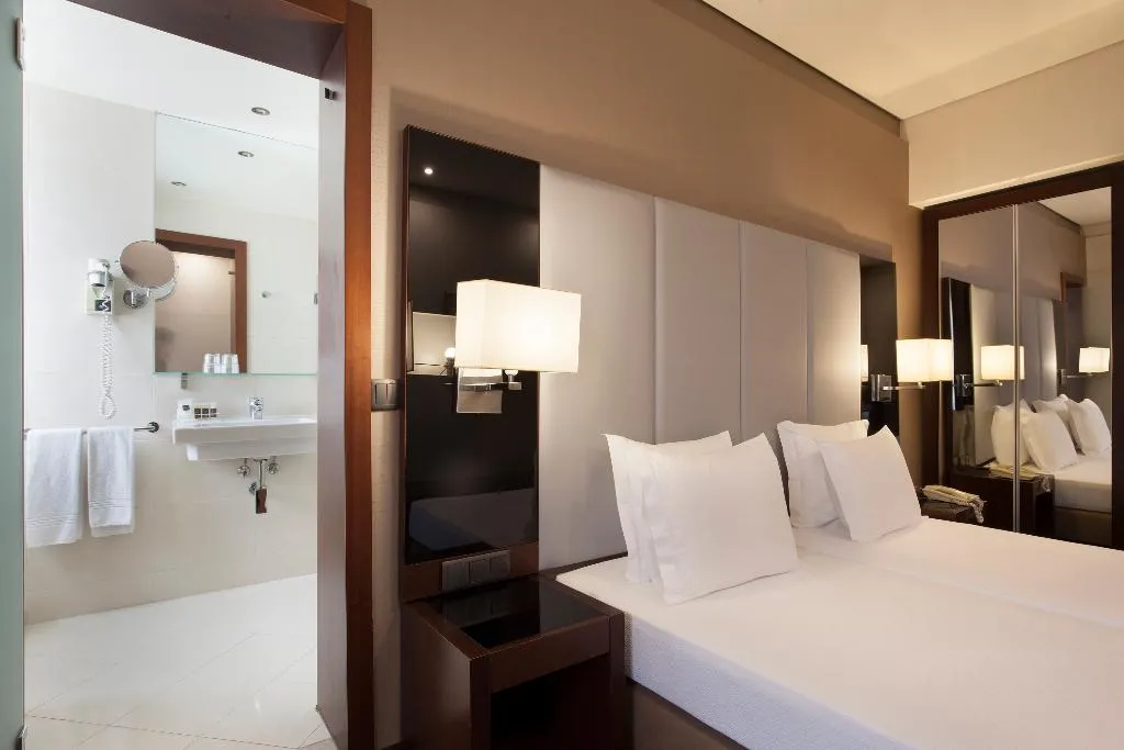 TWIN SUPERIOR Room, Turim Restauradores, Lisbon