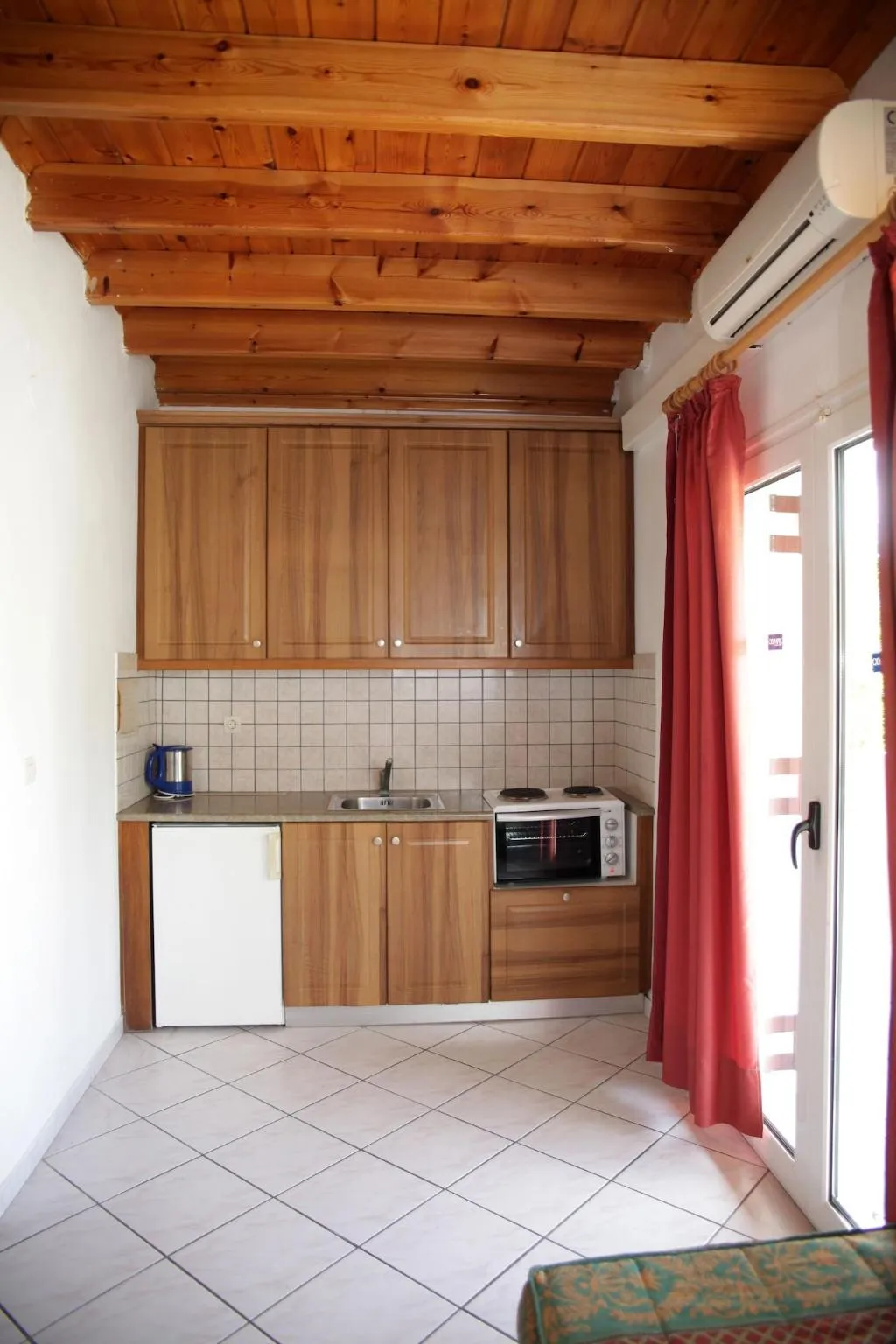Room, Oula maisonettes, Corfu