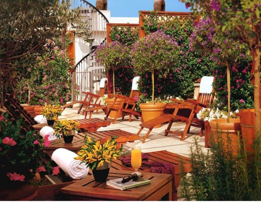Terrace, Dei Mellini, Rome