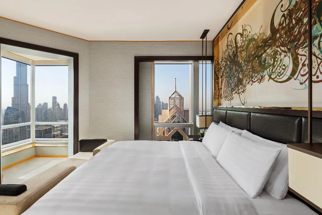 SUITE ONE BEDROOM Room, Shangri-La Dubai, Dubai