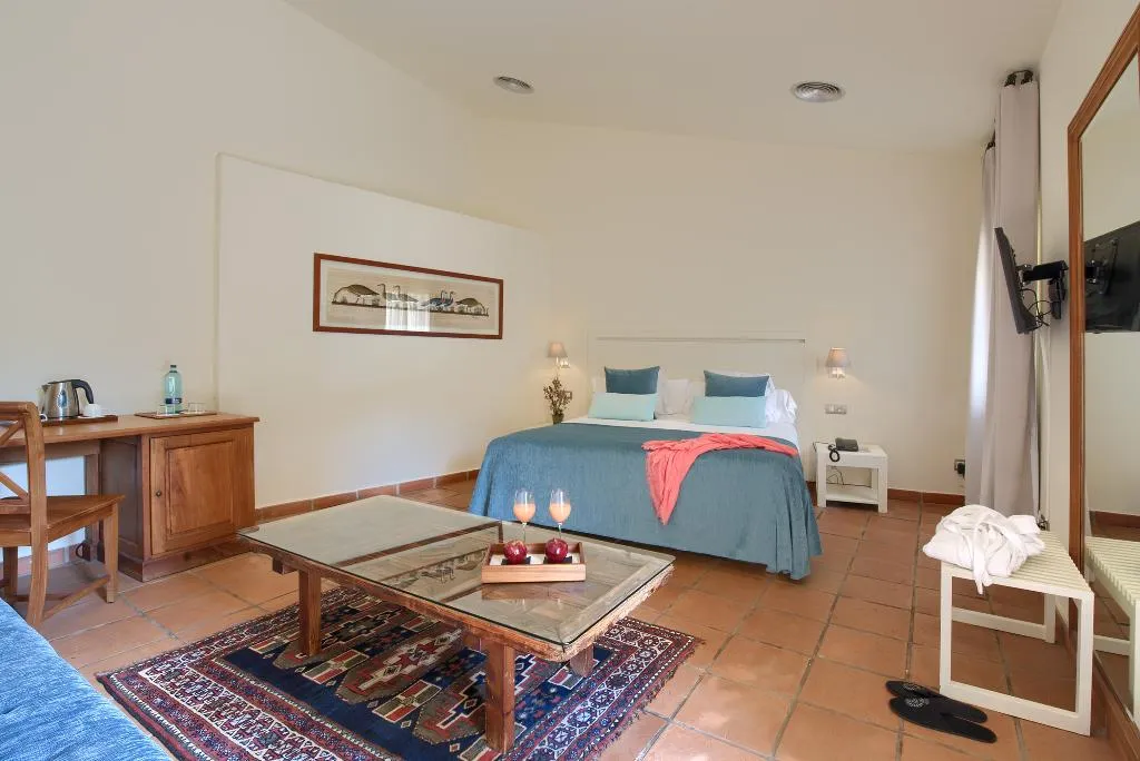 JUNIOR SUITE STANDARD Room, El Convent de Begur, Costa Brava
