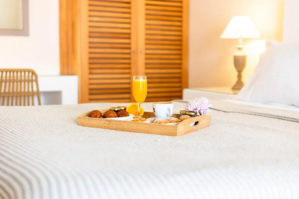 Double or Twin STANDARD Room, Sellada Beach, Santorini