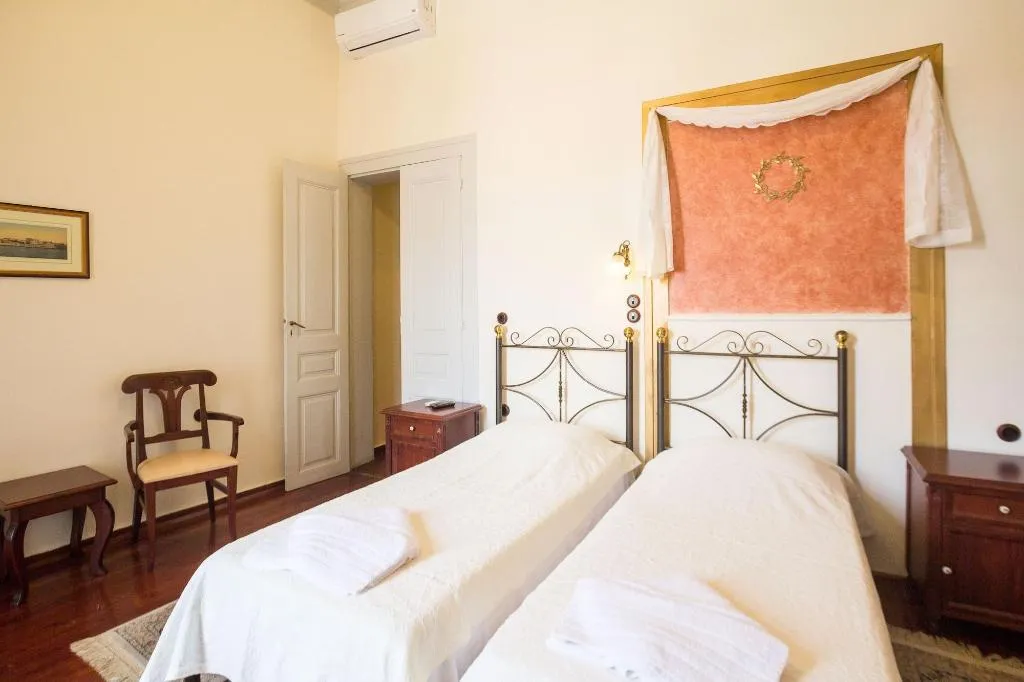 Room, Vilelmine, Crete