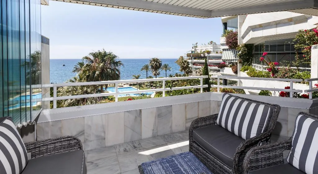 APARTMENT THREE BEDROOMS Room, Aparthotel Coral Beach, Costa Del Sol