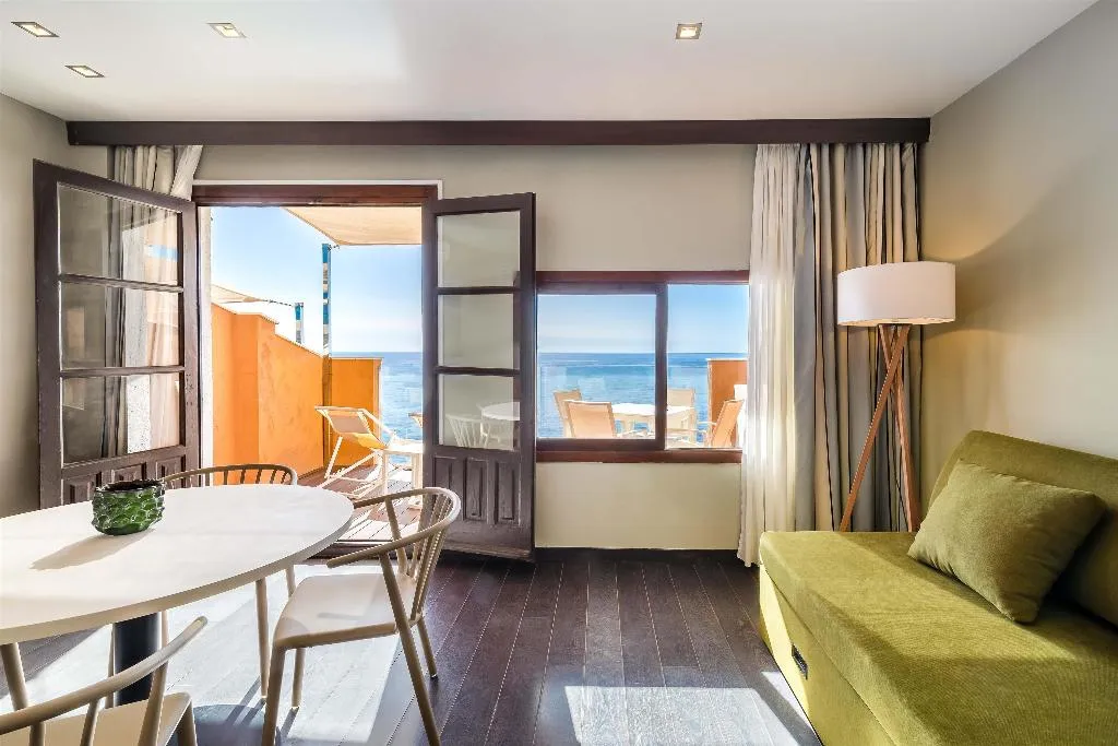FAMILY ROOM DELUXE SEA VIEW Room, Occidental Pueblo Acantilado, Costa Blanca