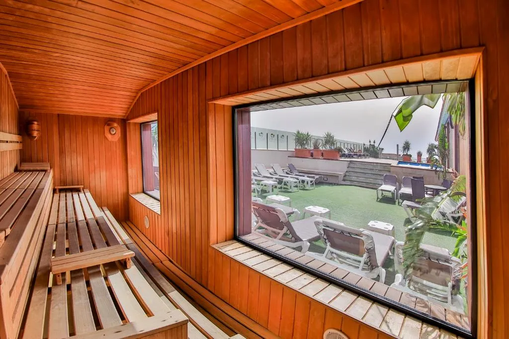 Sports and Entertainment, Hotel 525, Costa Blanca