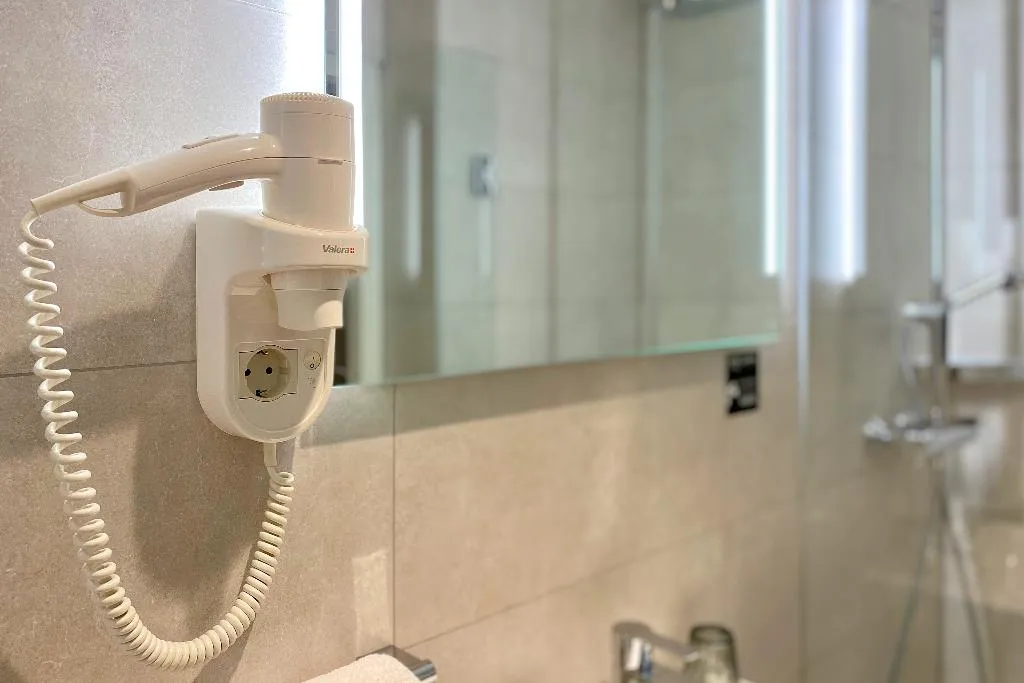 TRIPLE STANDARD Room, Xo Hotels City Centre, Amsterdam