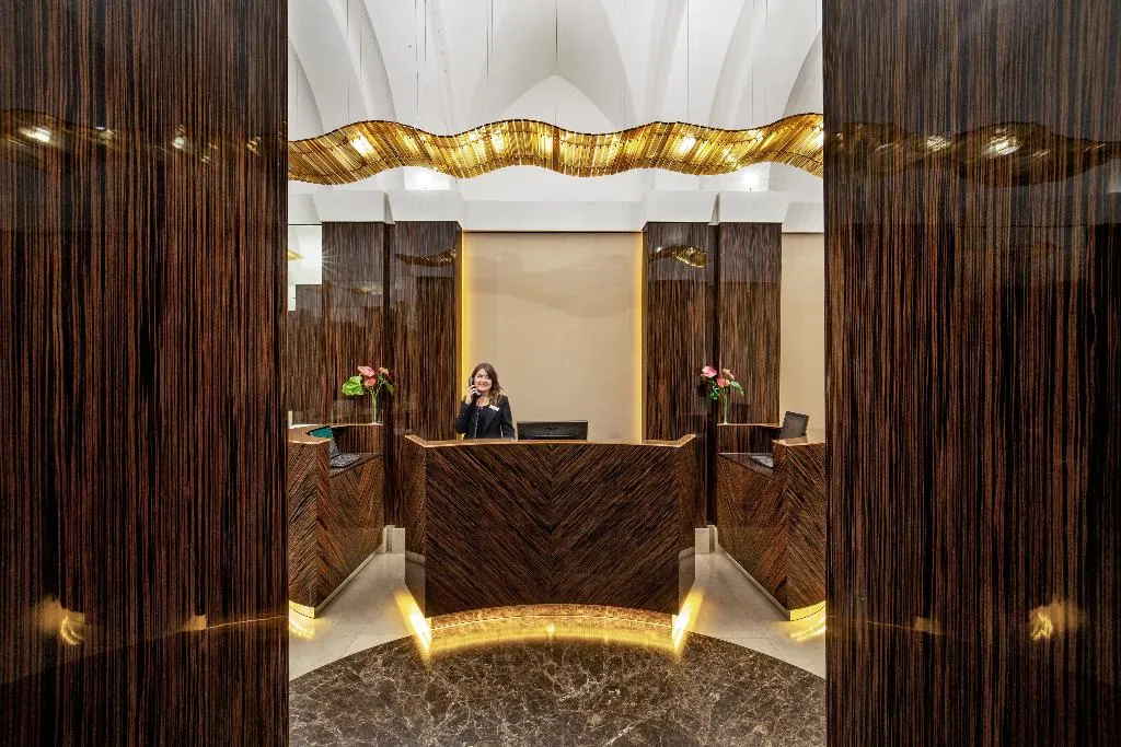 Lobby, Gioberti, Rome