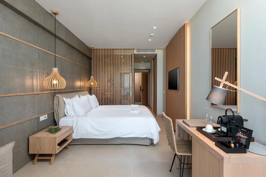 SUITE DELUXE ONE BEDROOM Room, Ikones Seafront Luxury Suites, Crete