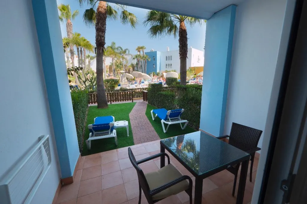 Double or Twin SUPERIOR GARDEN VIEW Room, Playaballena, Costa De La Luz