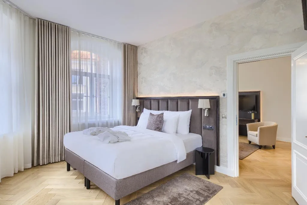SUITE DELUXE Room, Nunne Boutique Hotel, Tallinn