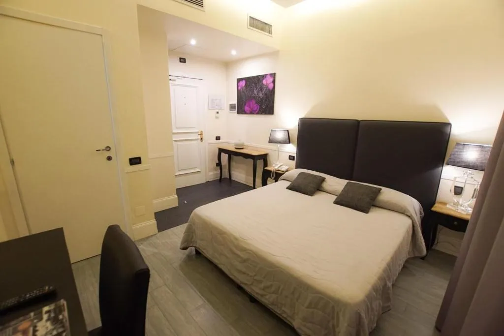 Room, Giglio Dell'Opera, Rome