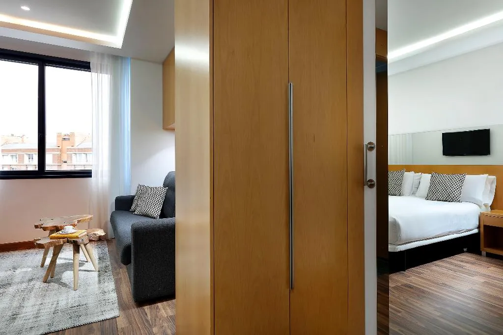 FAMILY ROOM STANDARD Room, SB Icaria Barcelona, Barcelona