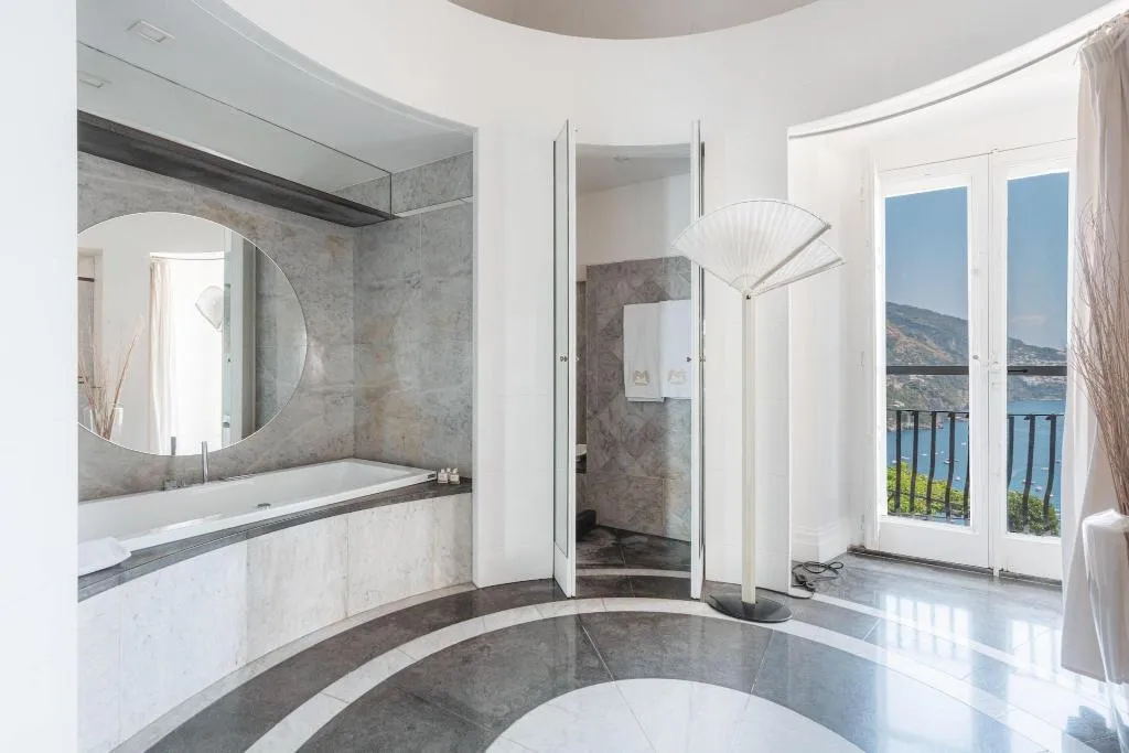 SUITE SEA VIEW KING BED Room, Villa Magia, Naples