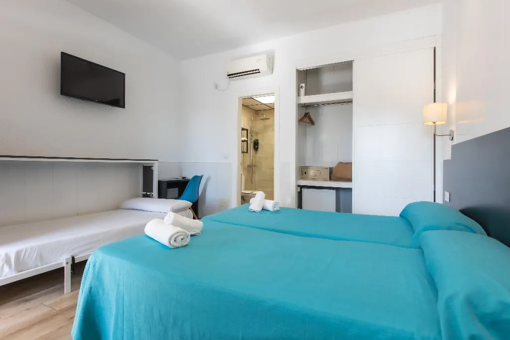 TRIPLE STANDARD Room, Zen airport, Costa Del Sol