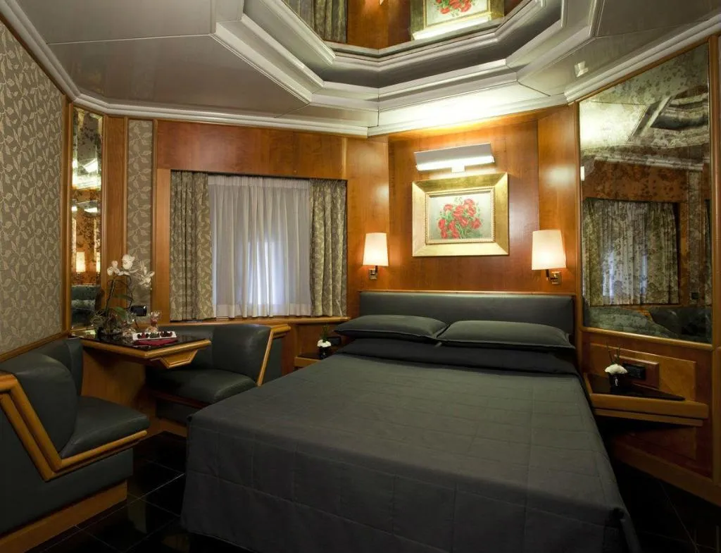 Room, Valadier, Rome