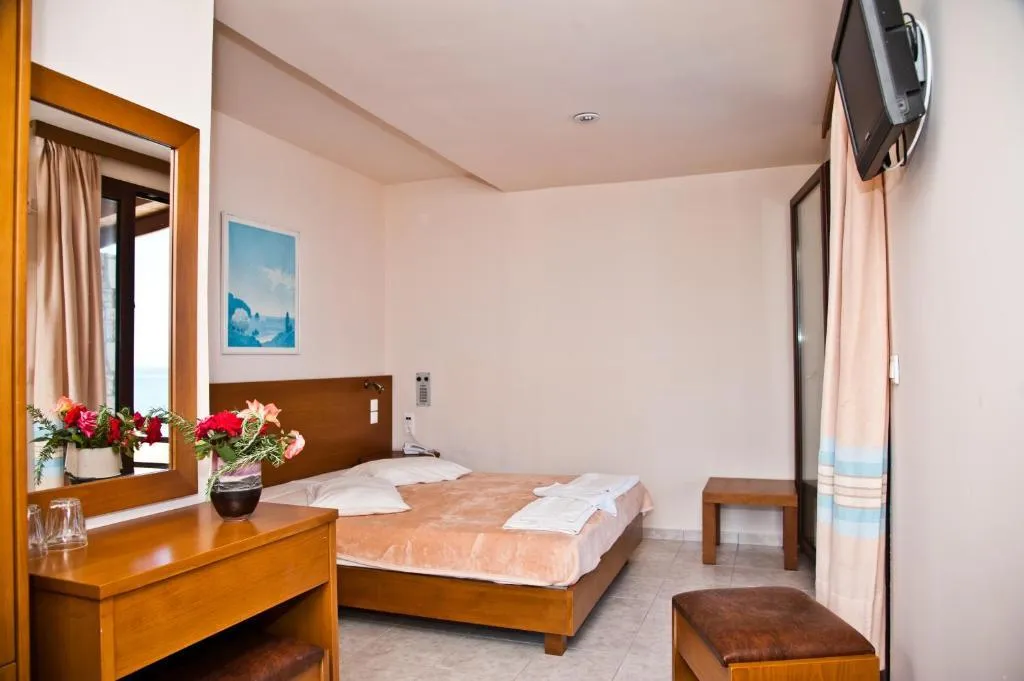 Room, Ekavi Beach, Crete