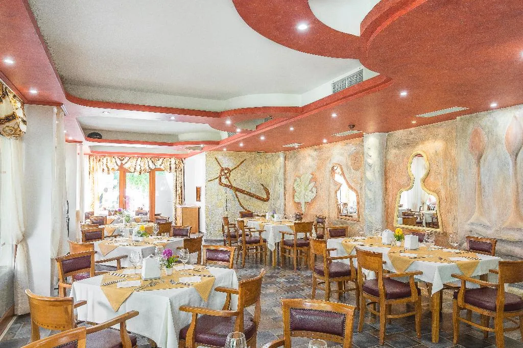 Restaurant, Gold Pearl Hotel, Bourgas