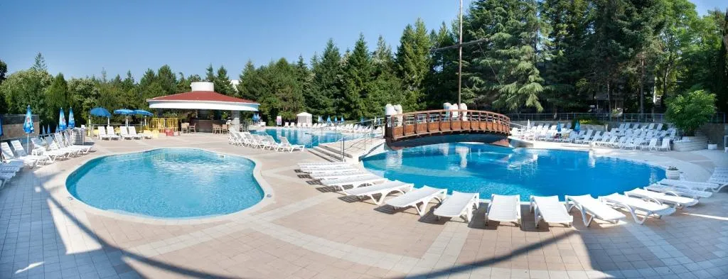 Pool, Magnolia, Varna