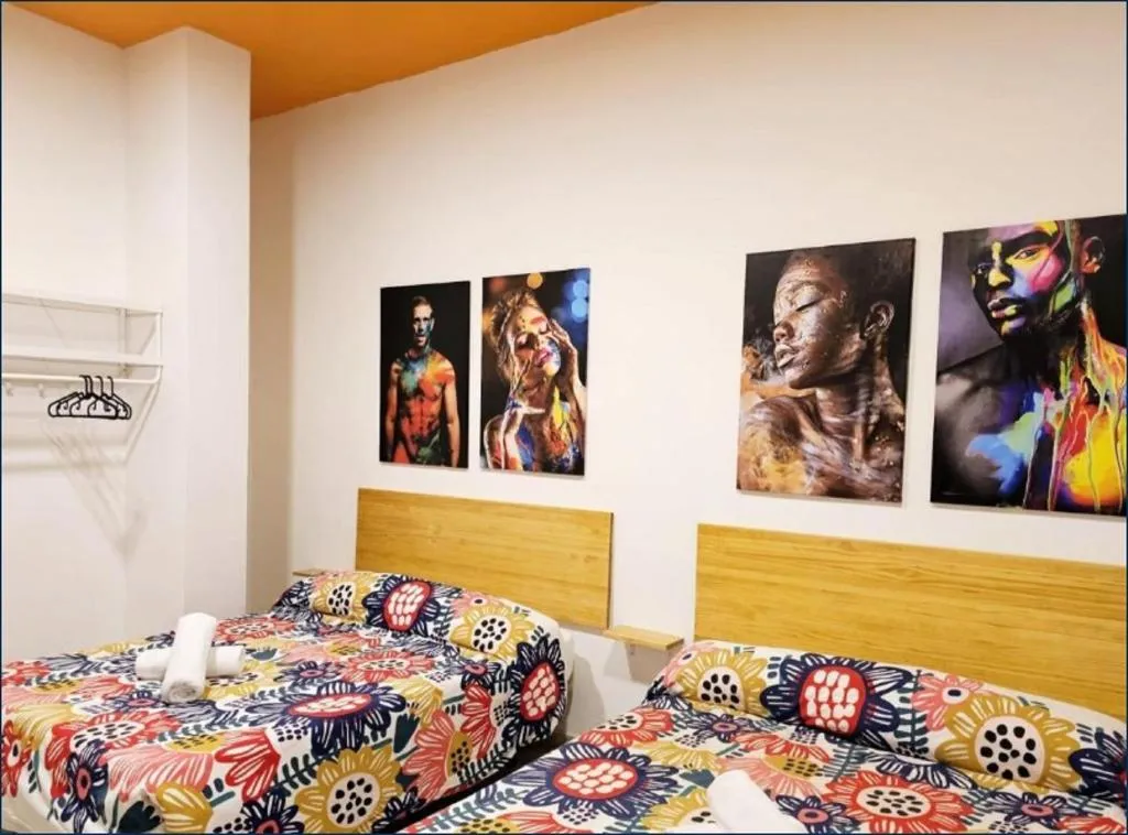 DOUBLE BASIC Room, Arc House Plaza, Seville