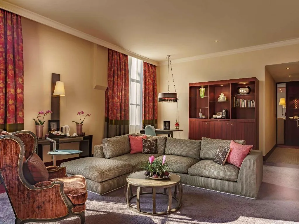 SUITE CANAL VIEW Room, Sofitel Legend the Grand Amsterdam, Amsterdam