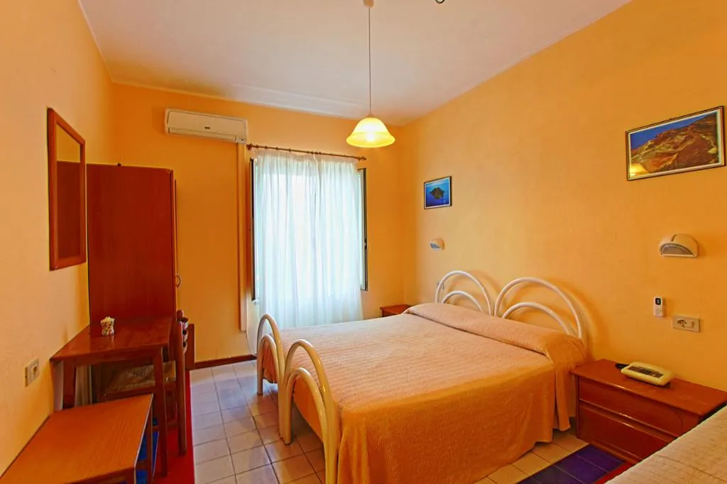 Room, Inn Piero, Taormina