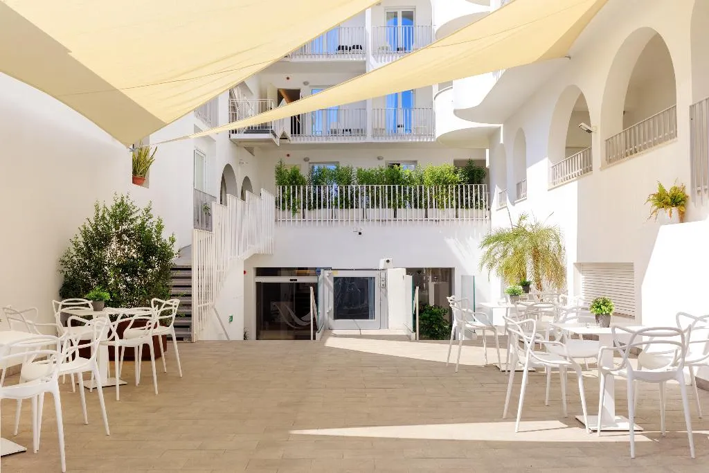 Terrace, Albatros Beach Hotel - Letojanni, Taormina
