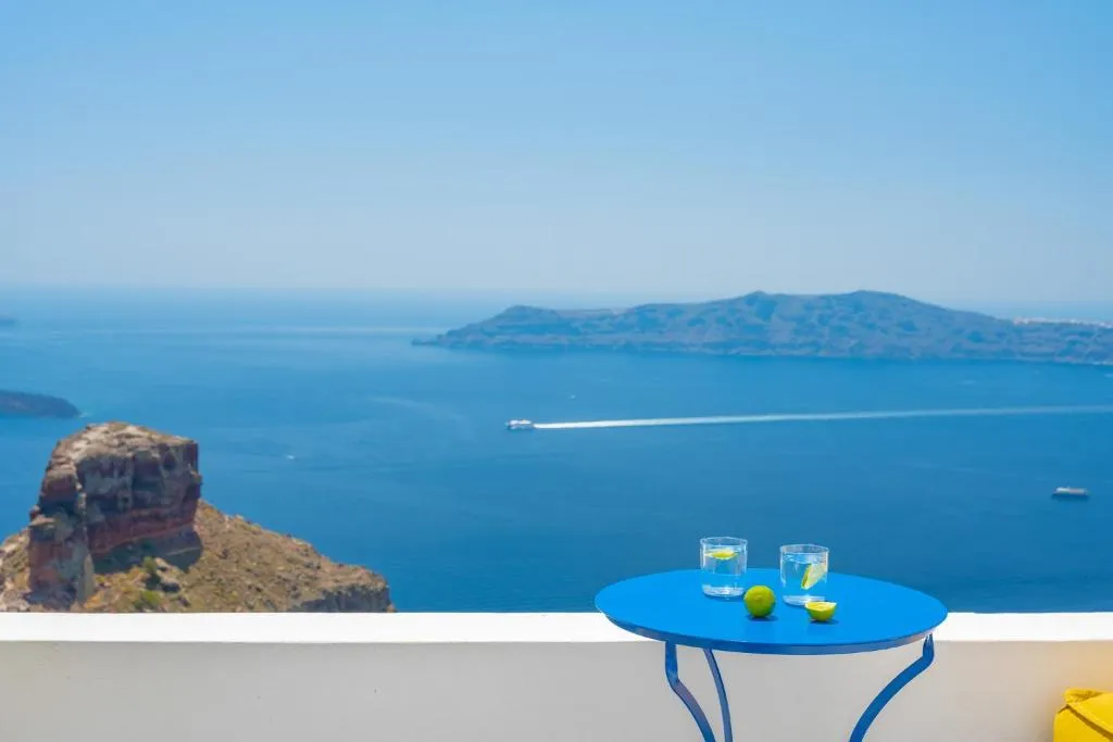 SUITE SEA VIEW WITH TERRACE Room, Sophia Luxury Suites, Santorini