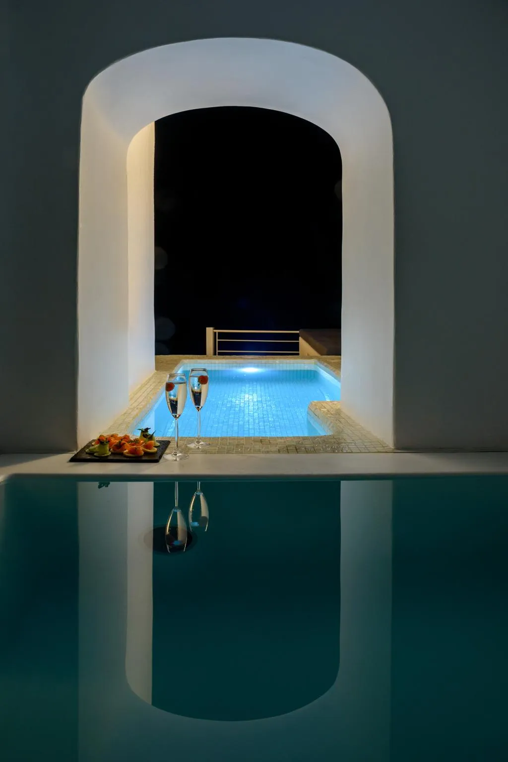SUITE GRAND Room, Nefeles Luxury Suites, Santorini