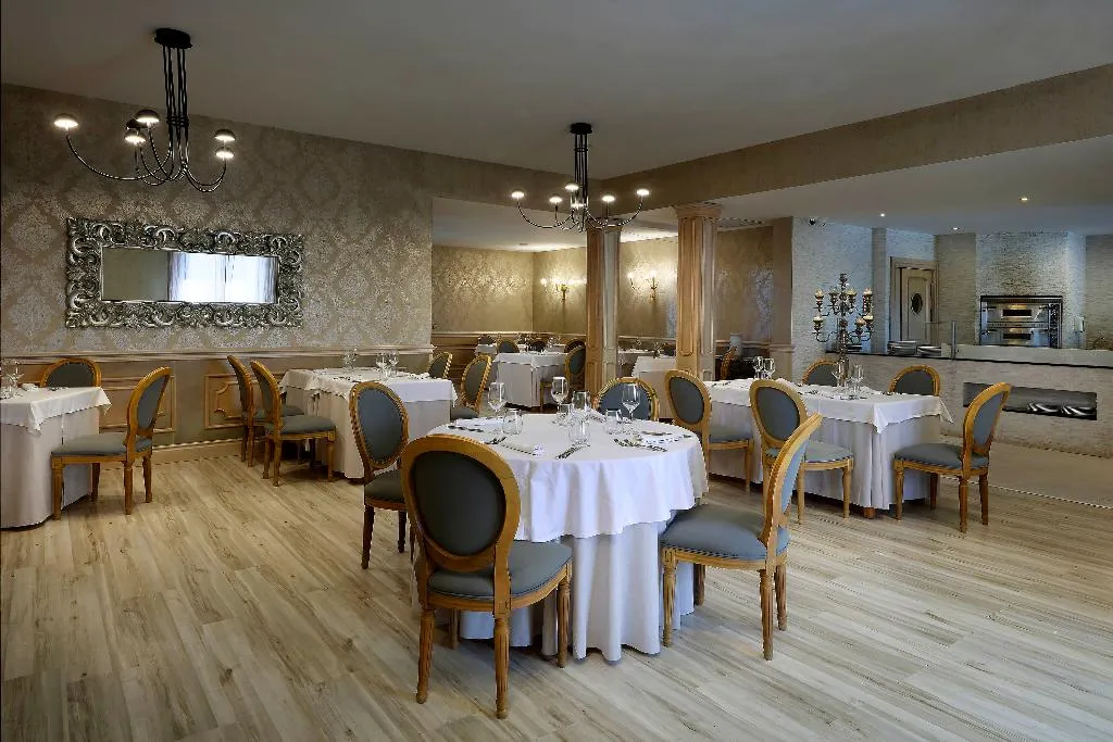 Restaurant, Grand Palladium Select Palace Ibiza, Ibiza