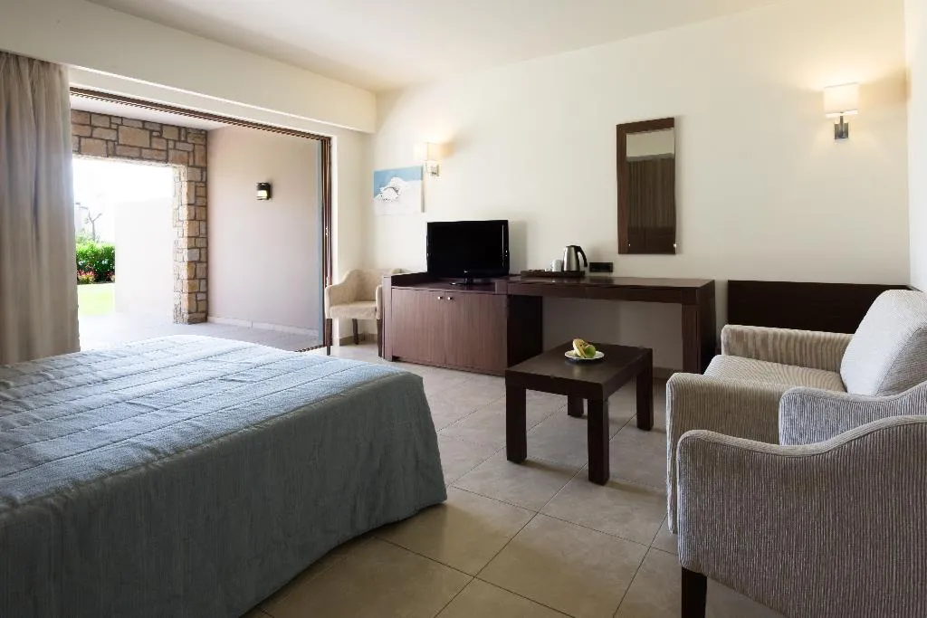 DOUBLE WITH JACUZZI Room, Blue Lagoon Village, Kos