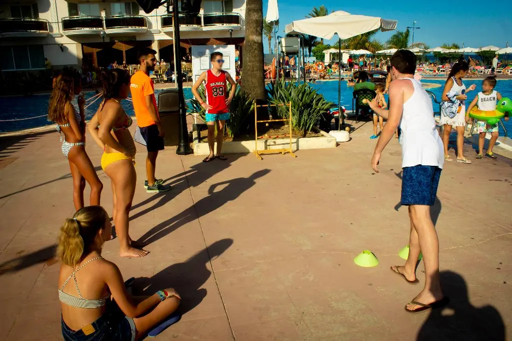 Sports and Entertainment, Peniscola Plaza Suites, Valencia