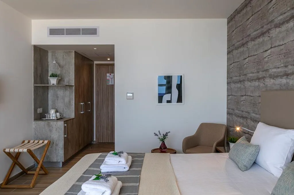 Double or Twin PREMIUM Room, Leonardo Plaza Cypria Maris Beach Hotel & Spa, Cyprus