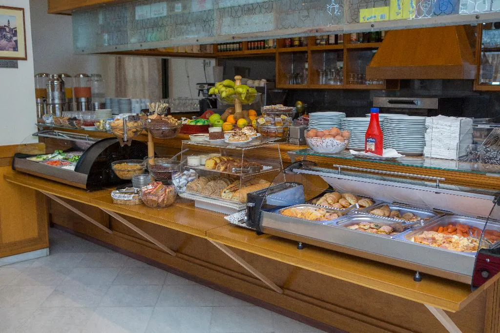 Restaurant, Ionian Plaza Hotel, Kefallinia