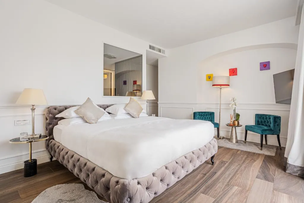 JUNIOR SUITE WITH VIEWS Room, Monastero dei Santi, Rome
