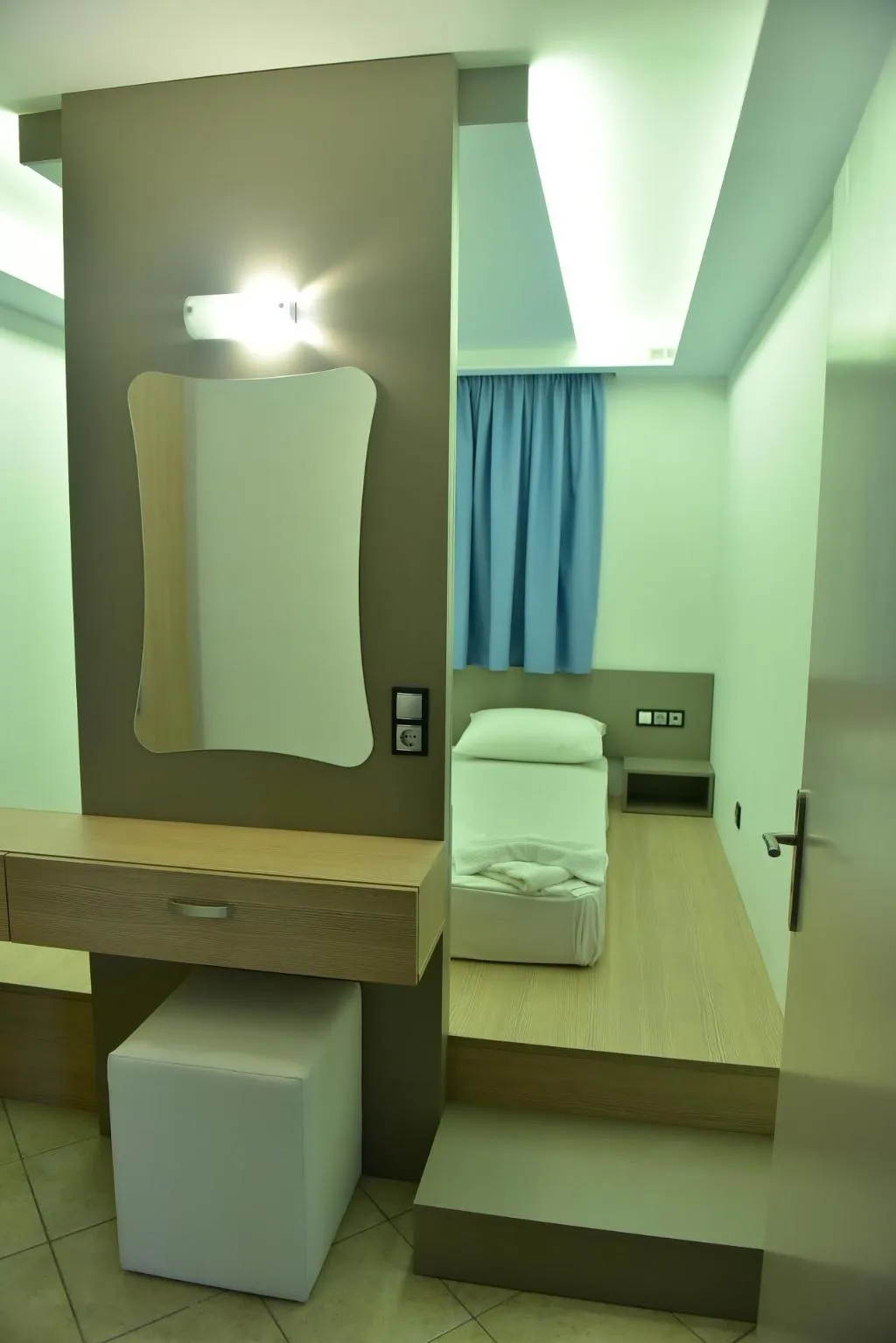 BUNGALOW CAPACITY 6 TWO BEDROOMS Room, Bright Star, Rhodes
