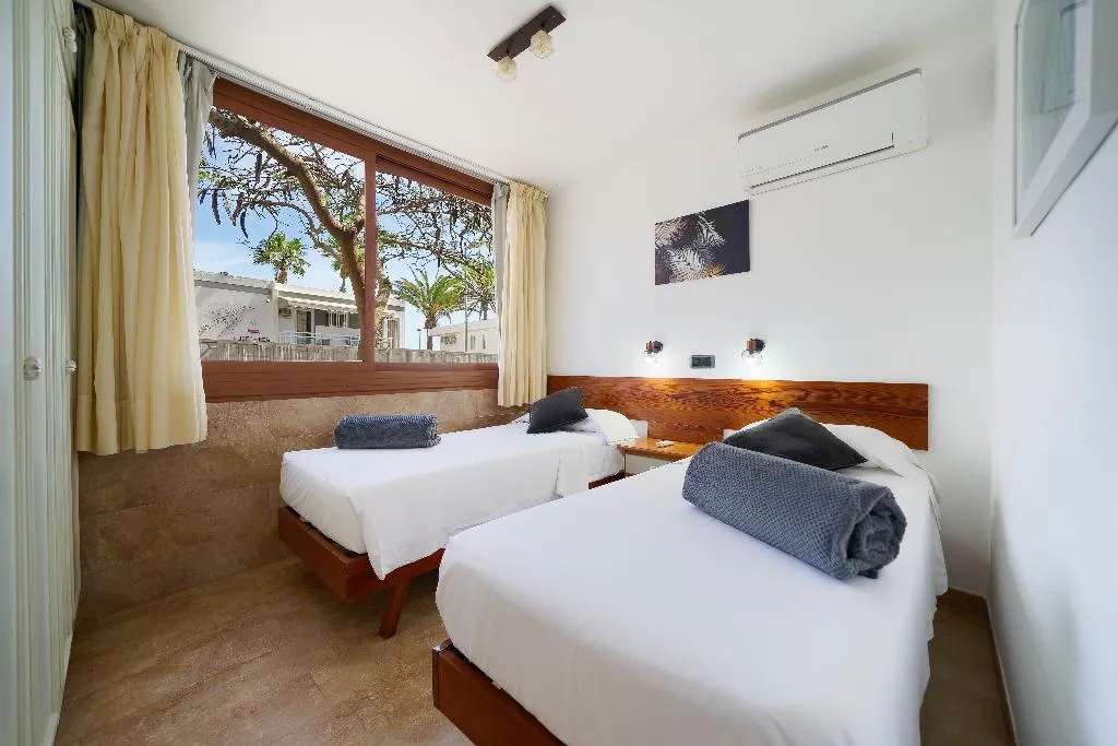 APARTMENT DELUXE WITH TERRACE Room, Apartamentos Tamara, Gran Canaria