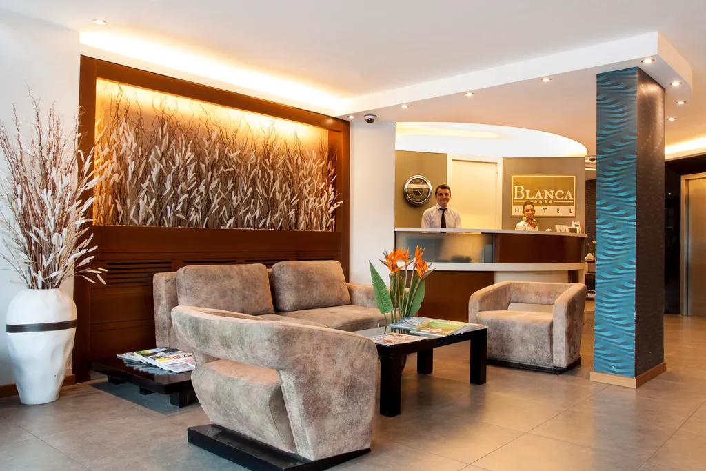 Lobby, Blanca, Izmir