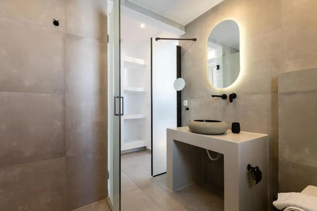 Room, Serapias Suites, Santorini
