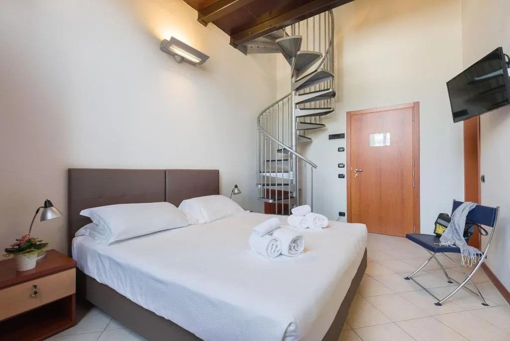 Room, Camplus Guest Catania, Catania