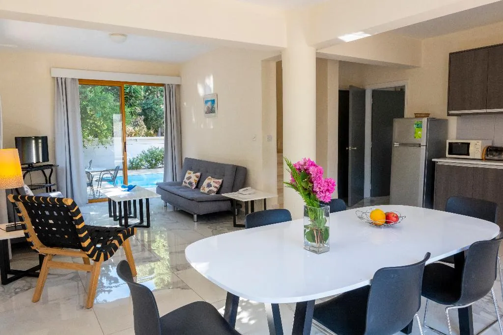 VILLA THREE BEDROOMS WITH PRIVATE POOL Room, Natura Beach, Cyprus