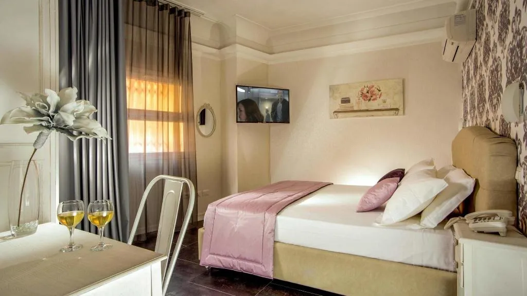 Room, Rome Visits, Rome