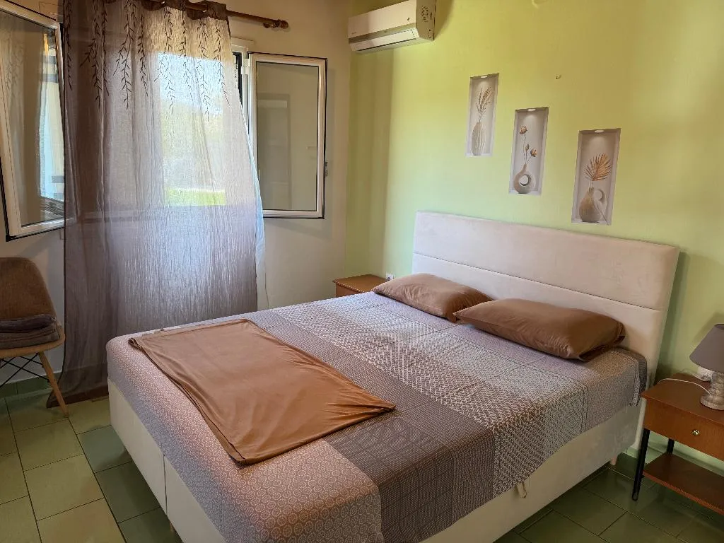 STUDIO STANDARD Room, Villa Panorea, Corfu