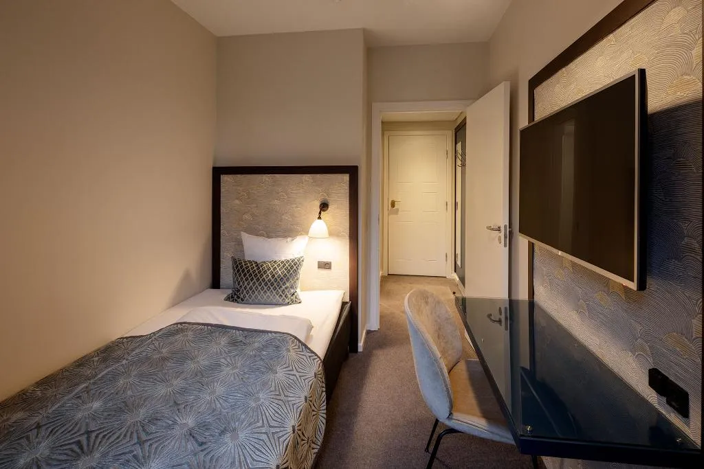 SINGLE STANDARD Room, Ascot Hotel, Copenhagen