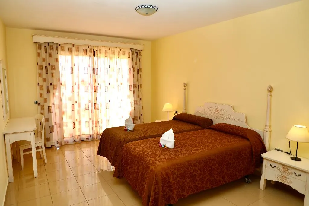 APARTMENT TWO BEDROOMS Room, Grand Muthu Golf Plaza Hotel & Spa, Tenerife