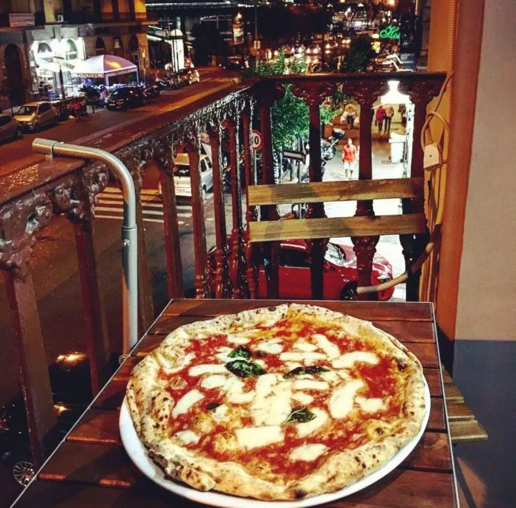 Restaurant, B&B Cara Napoli, Naples
