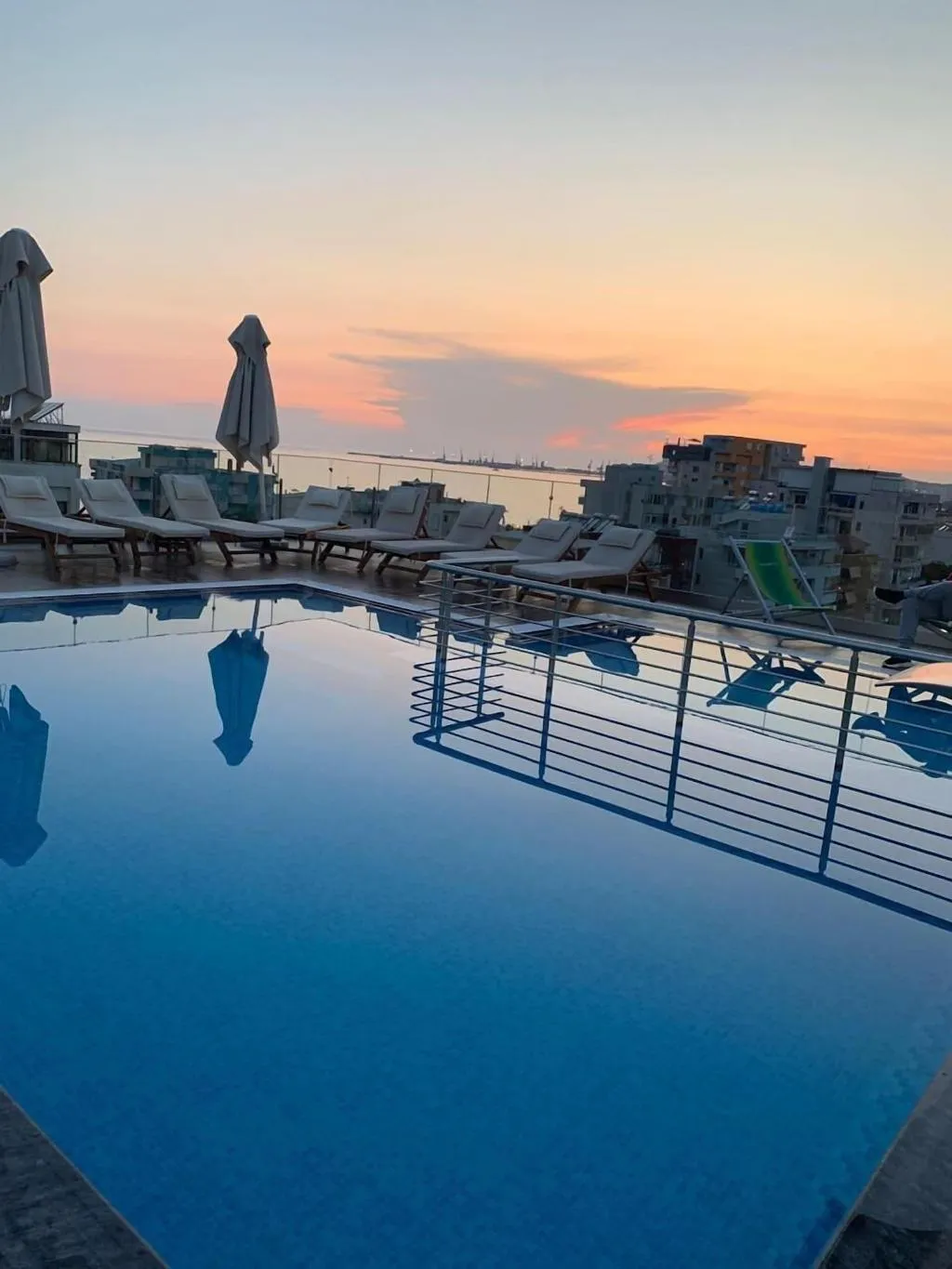 Sports and Entertainment, Empire Hotel, Durres