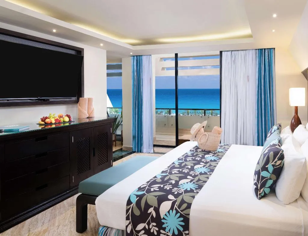 SUITE STANDARD Room, The Pyramid Cancun by Oasis, Cancun Area