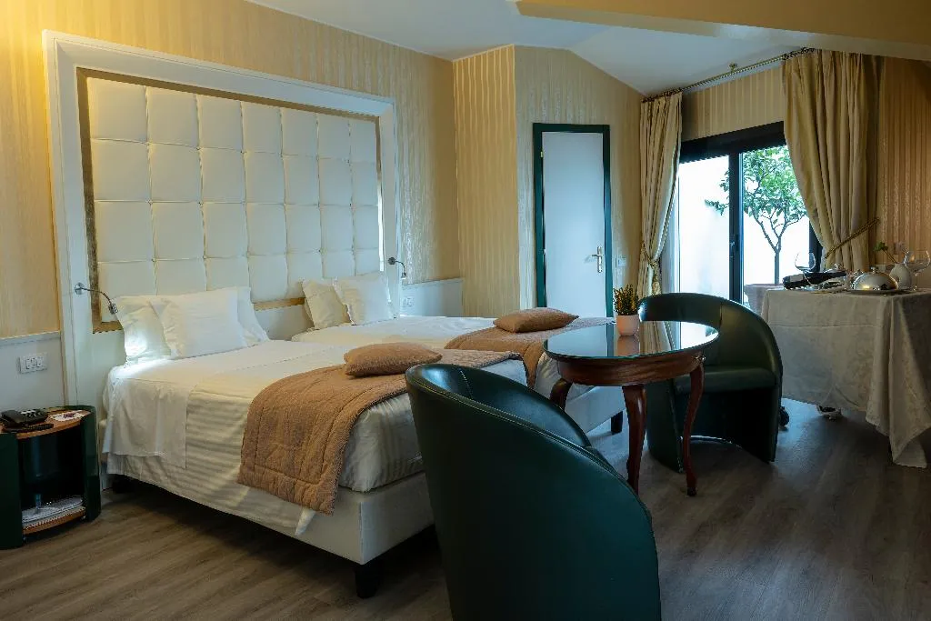 LODGE CLASSIC Room, c-hotels Concorde Milano, Milan