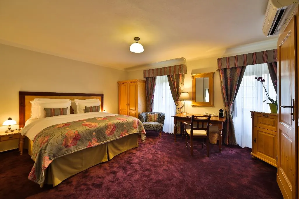 Double or Twin DELUXE Room, Questenberg Hotel Prague, Prague